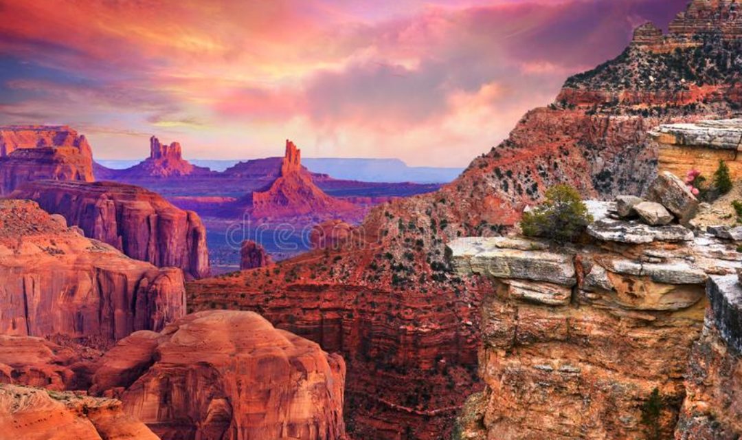 mountains-grand-canyon-national-park-arizona-beautiful-sunset-red-rocks-145246800